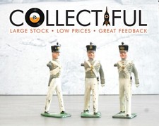 BRITAINS VINTAGE LEAD FIGURE - SOLDIERS WITH RIFLE MARCHING x 3 - NICE 1102