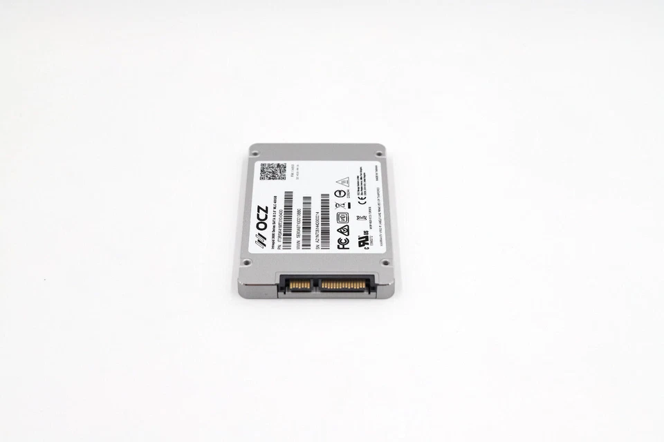 OCZ Interpid 3600 Series 2.5" 400GB 6Gbps MLC SATA III SSD IT3RSK41MT310-0400 - Image 3 of 4