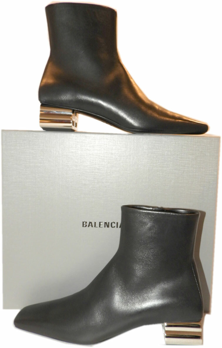 Balenciaga Leather Ankle Boots Black Booties 37.5 BB logo Balenciaga Leather Ankle Boots Black Booties 37.5 BB logo