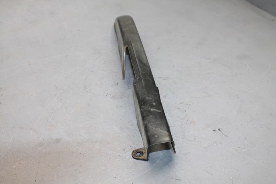 YAMAHA FJ1100 FJ1200 FJ1200A TRASERO TRANSMISIÓN CADENA PROTECTOR CUBIERTA ESCUDO Foto 2 de 4