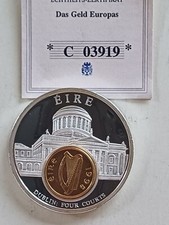 Gedenkpr&auml;gung Das Geld Europas, versilbert mit vergoldetem Inlay, (M230)