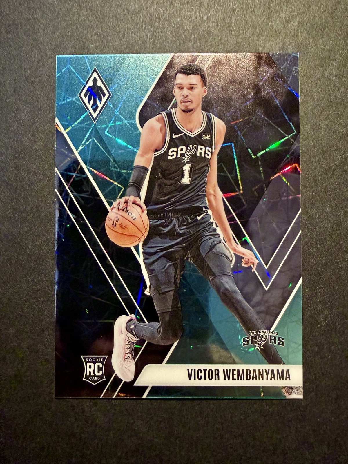 2023-24 Panini Phoenix #256 Victor Wembanyama Teal Lazer Prizm Spurs RC Rookie