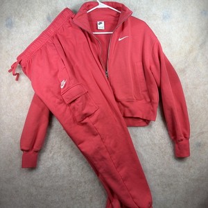 ladies nike sweatsuit
