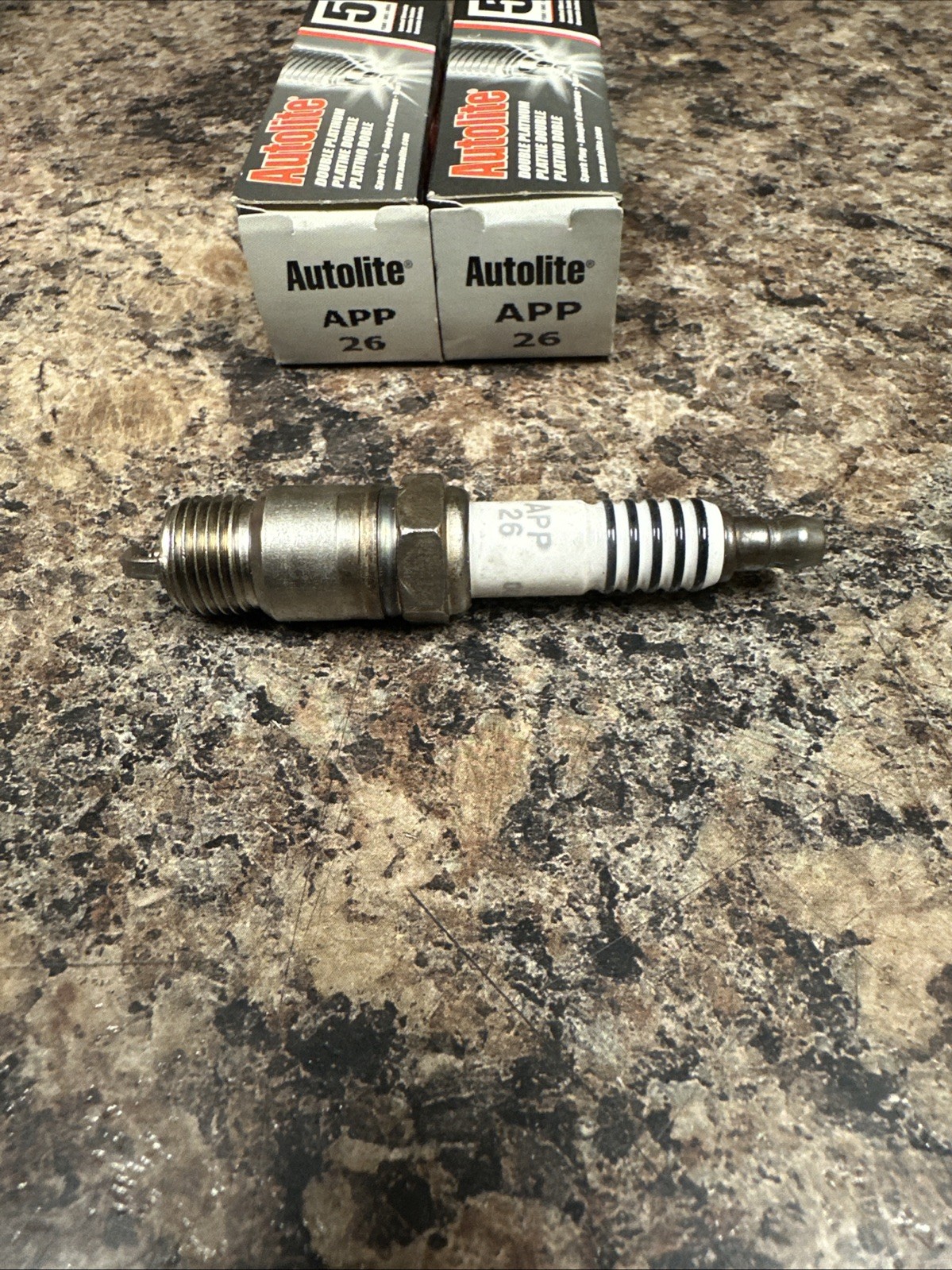 2 Autolite APP26 Dbl Platinum Spark Plug 70-92 CHEVY  DODGE Etc FREE SHIP