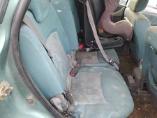 Siège Nissan ALMERA TINO