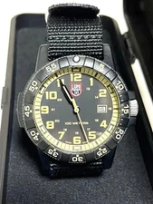 Luminox Navy SEALs XS-0333 Military Watch Carbon Case Good Condition