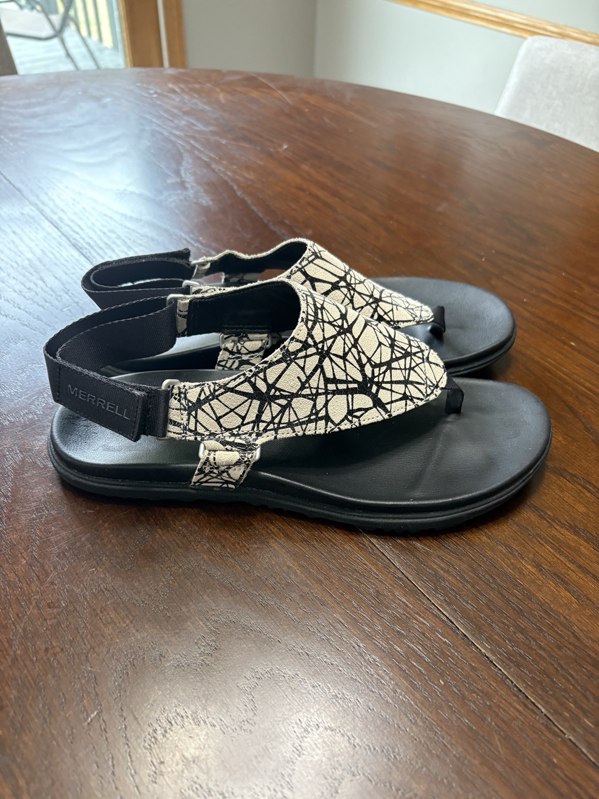 Merrell Around Town Sunvue Post Sandalo Perizoma Donna Taglia 8 Nero Bianco