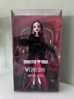 Monster High Wednesday Morticia Adams Puppe NEU/OVP 