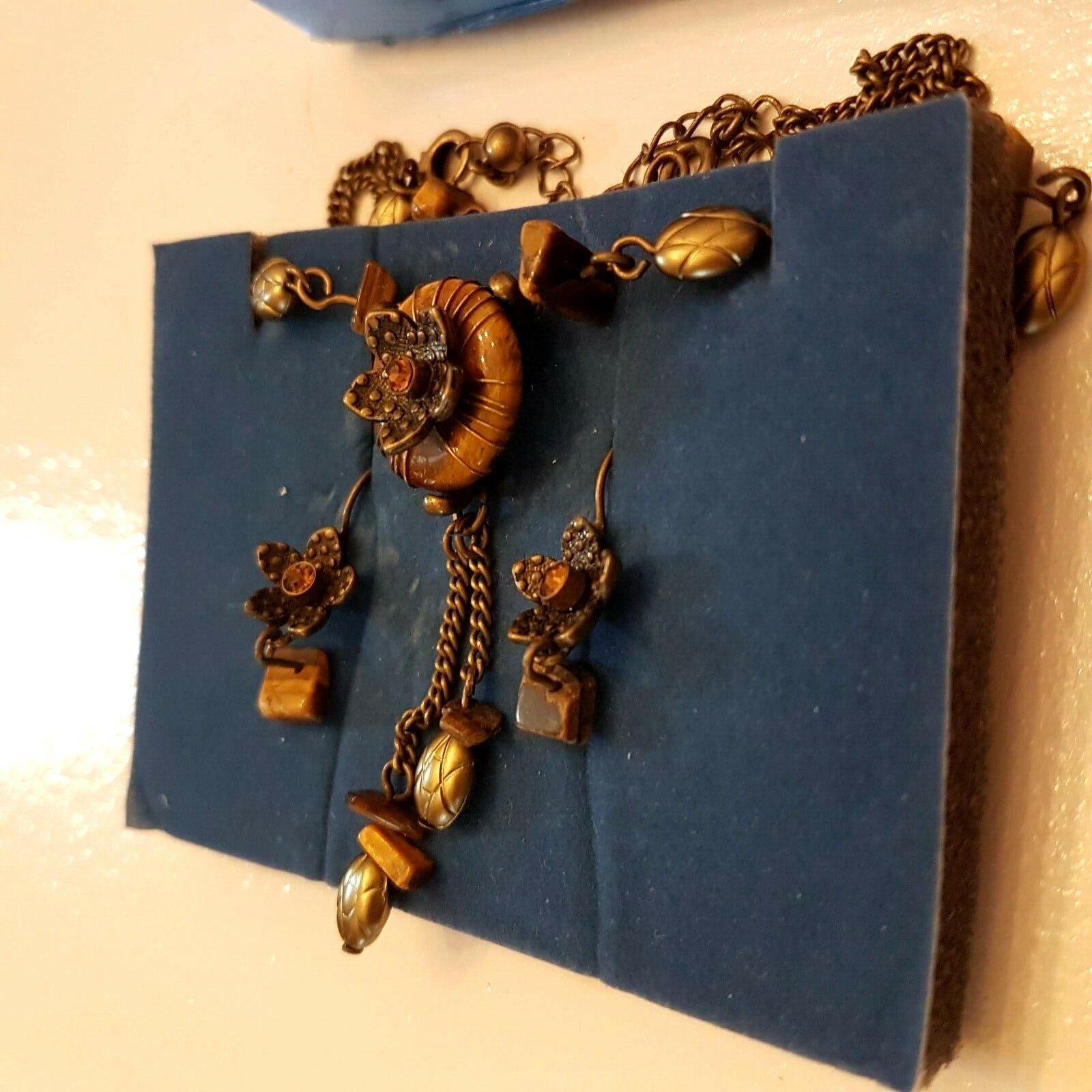 Picture 3 of 3