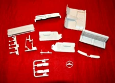 Moebius Models 72 Ford Ranger F-250 4X4 Interior 1/25