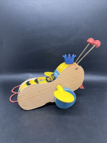 Vintage FISHER PRICE Queen Buzzy Bee Wood Pull Toy #314 - Picture 12 of 17