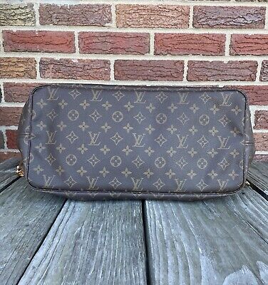 Louis Vuitton Neverfull GM M40157 Monogram Canvas Tote. With small Initials