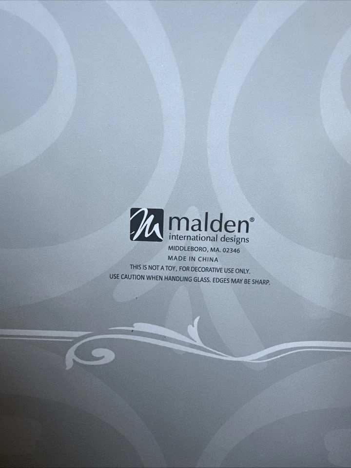 Malden 8x10 英寸银色新娘相框带心和韵石全新带盒 — 第 4/4 张图片