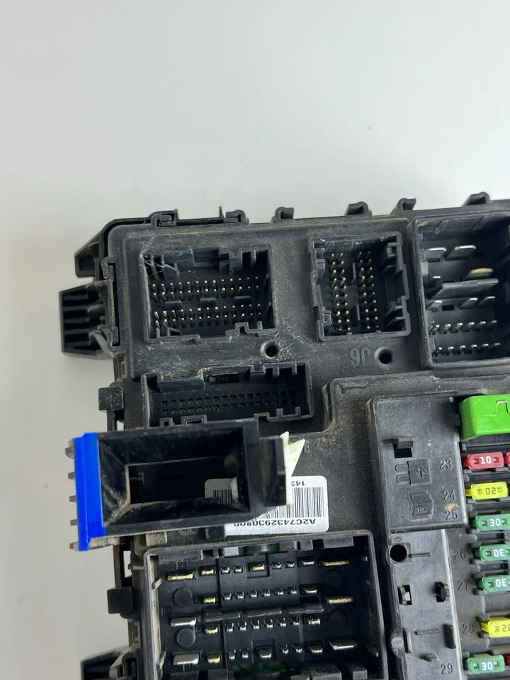 2015 FORD F150 BODY CONTROL MODULE MULTIFUNCTION FUSE BOX FL3T-15604DH OEM - Изображение 2 из 4