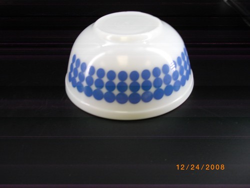 Pyrex mixing bowl blue polka dot 403 2.5 qt ovenware blue on white MJ5 ...