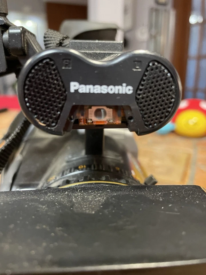 Panasonic AG-DVX100A MiniDV 3CCD Camcorder DVX100AP working 817 hour - Image 3 of 3