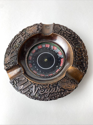 Las Vegas  Nevada  Roulette Wheel Ashtray Copper Made In Japan 1950s Works
