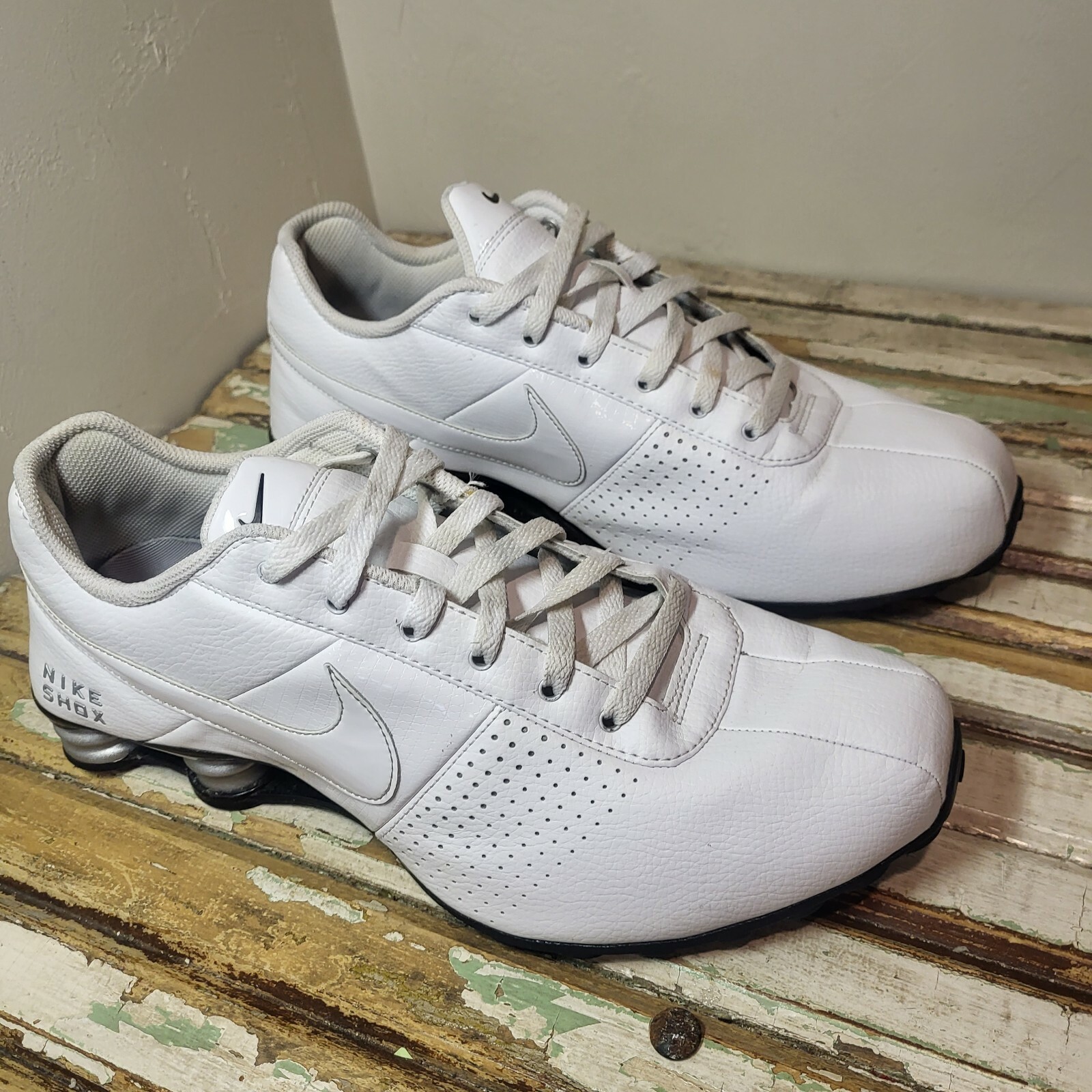 nike shox deliver white