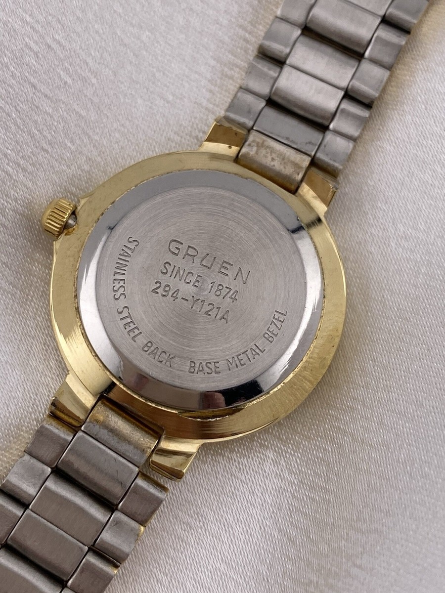 Vintage Gruen Quartz Ladies Gold Tone Black Dial Dainty  display picture 1