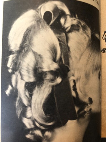 Vintage Hairdo & Beauty Hairstyle Magazine March 1968 Retro - Picture 4 of 9