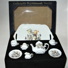 Collectable M. I. Hummel Tea Set - 8 Pieces - Reutter Porzellan Germany Orig Box
