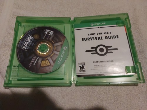 Skyrim Special Edition + Fallout 4 + Rare Replays Xbox One  - Picture 4 of 11