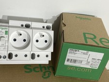 SCHNEIDER Resi9 XE Double Prise modulaire 2P+T combinée 16A auto 6M - R9ECS616
