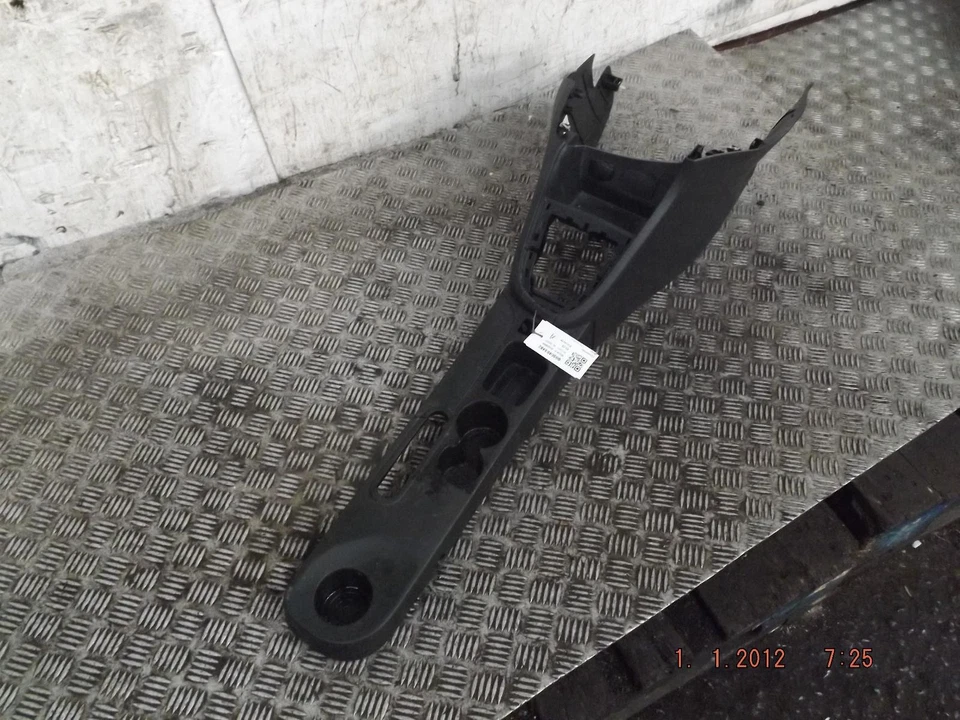 Porta-copo console central Renault Clio Mk4 210098070018 2013-2020D - Imagem 4 de 4