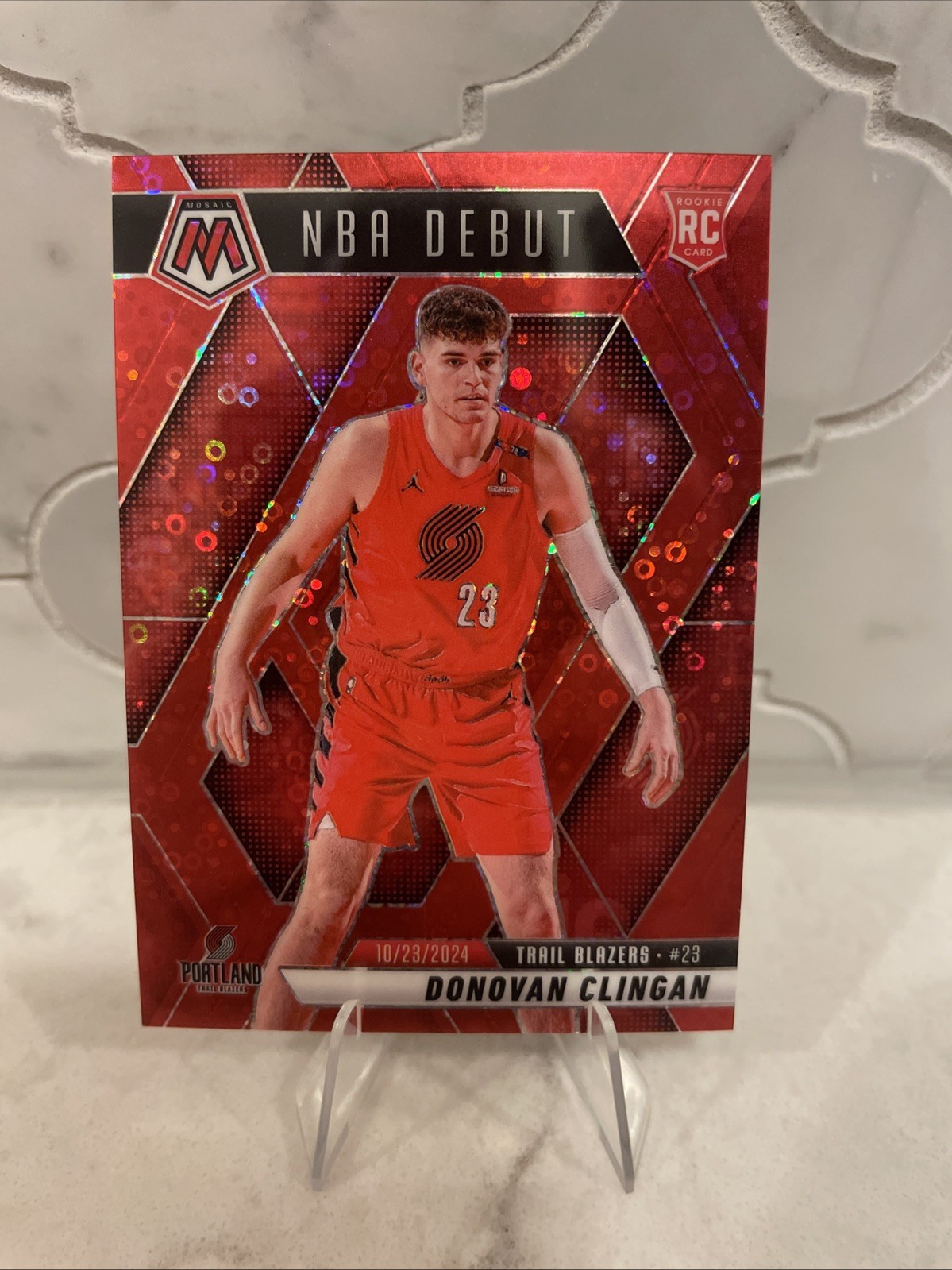 Donovan Clingan 2024-25 Mosaic NBA Debut Fast Break Disco Red RC 99/99 Blazers