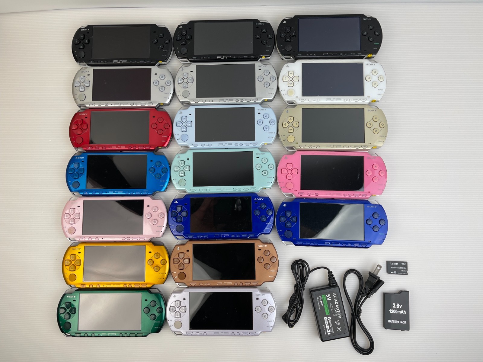 PSP 3000 2000 1000 Region Free Console Bundle Battery and MemoryStick SONY PlayS