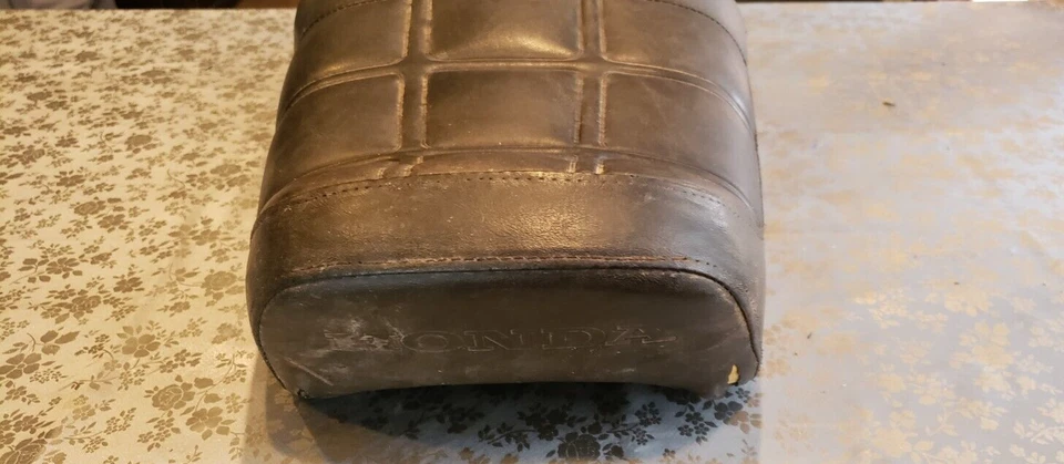 Sillín de asiento de motocicleta vintage OEM Honda CB1000 cuero negro CB 1000 Foto 4 de 4