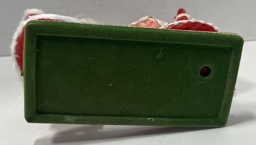 Vtg Christmas Decor Flocked Santa & Mrs Claus Base Waving Dancing Kitschy Retro - Picture 6 of 13