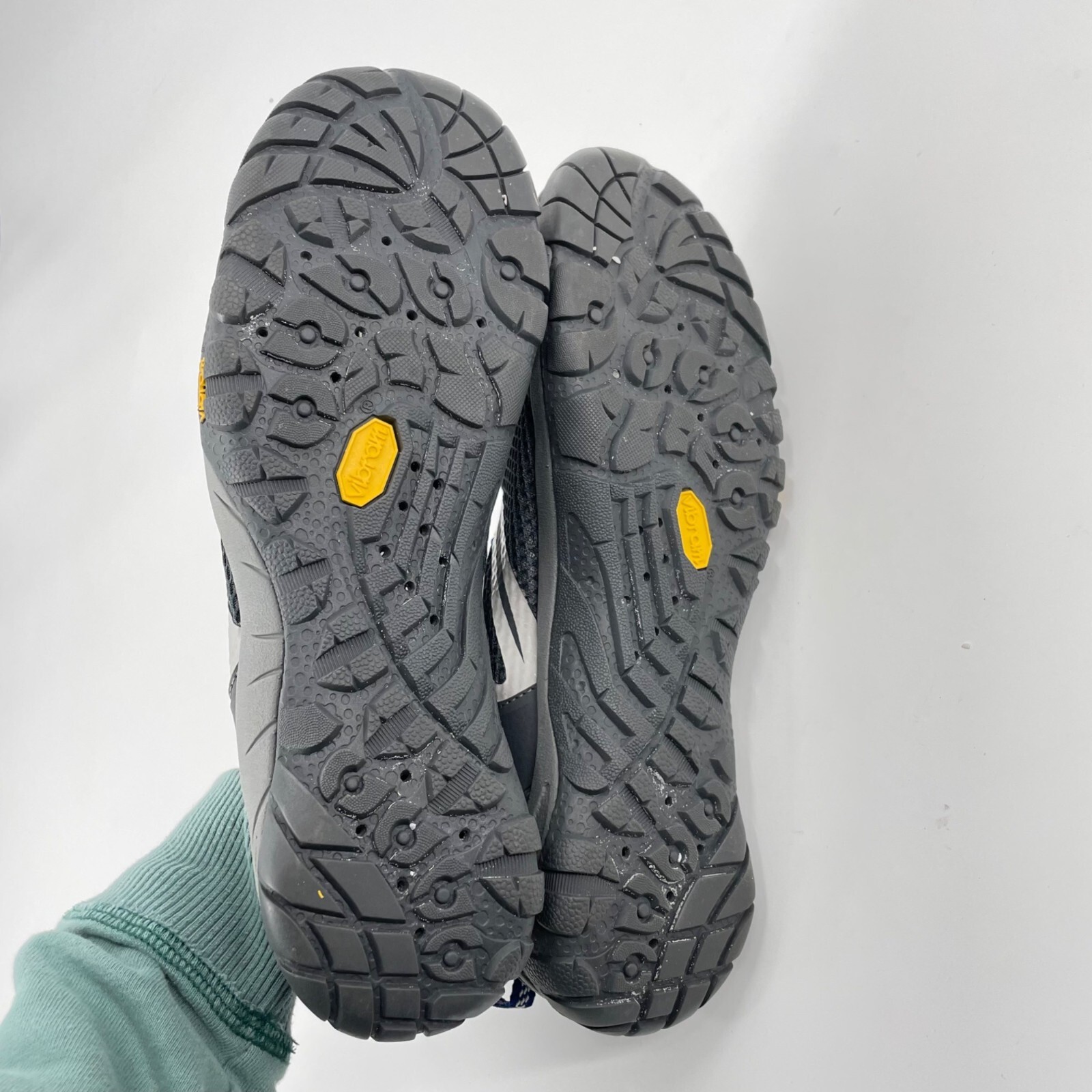 SAOLA Sneakers Vasque Lotic Vibram suola grigio coulisse acqua uomo taglia 9 5M outdoor