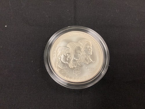 2013-W Girl Scouts of the USA Commemorative Silver Dollar, Comes With Box & COA! - Picture 2 of 4
