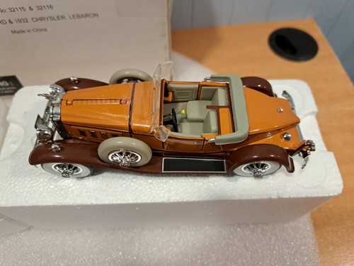 1930 Packard & 1932 Chrysler Lebaron-1/32 Signature Diecast Model #32115@ 32116 - Picture 4 of 22