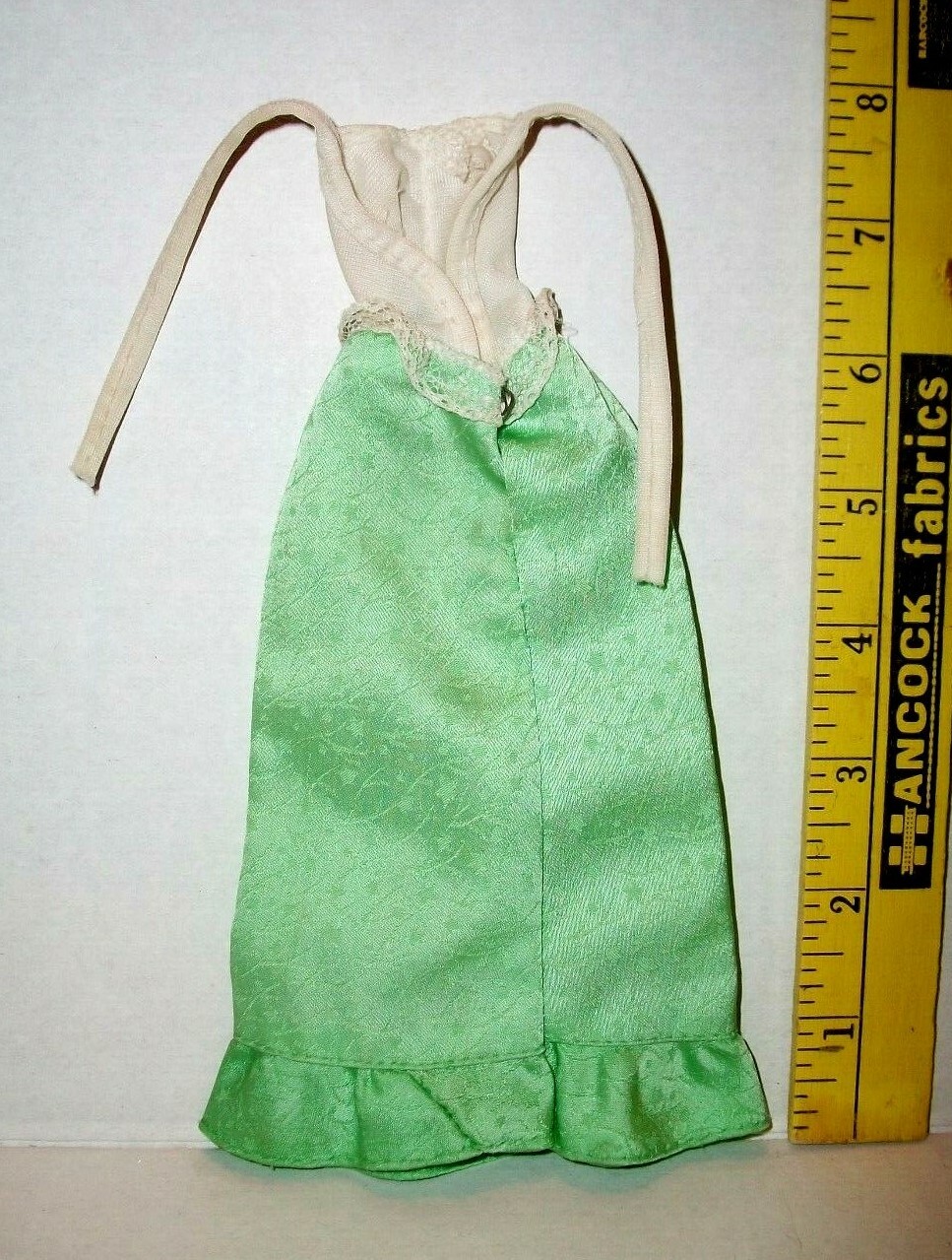 1977 VINTAGE MATTEL BARBIE BEST BUY LIGHT GREEN LACE DRESS 9620 NO
