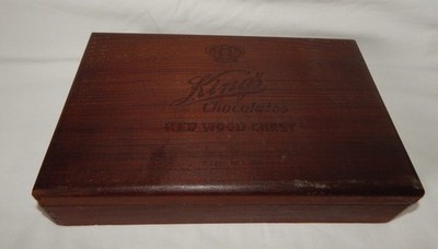 Rare Vintage King's Chocolates Red Wood Chest Candy 2lbs Box