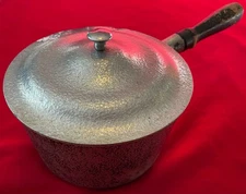 Vintage Hammered Club Aluminum Hammercraft 1.5 Qt Pan with Lid