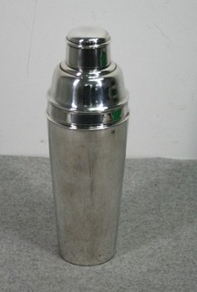 Art Deco Mappin & Webb Silver Plated Cocktail Shaker 11/2 Pint Thames Hospice