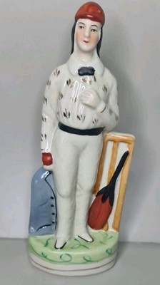 Antike Staffordshire Cricketspieler Figur 25 cm flacher Rücken Keramik 