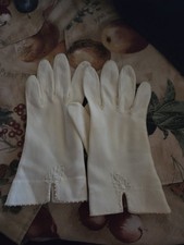 Vintage White Ladies Dress Gloves   Embroidered Wrist, Mid-Century