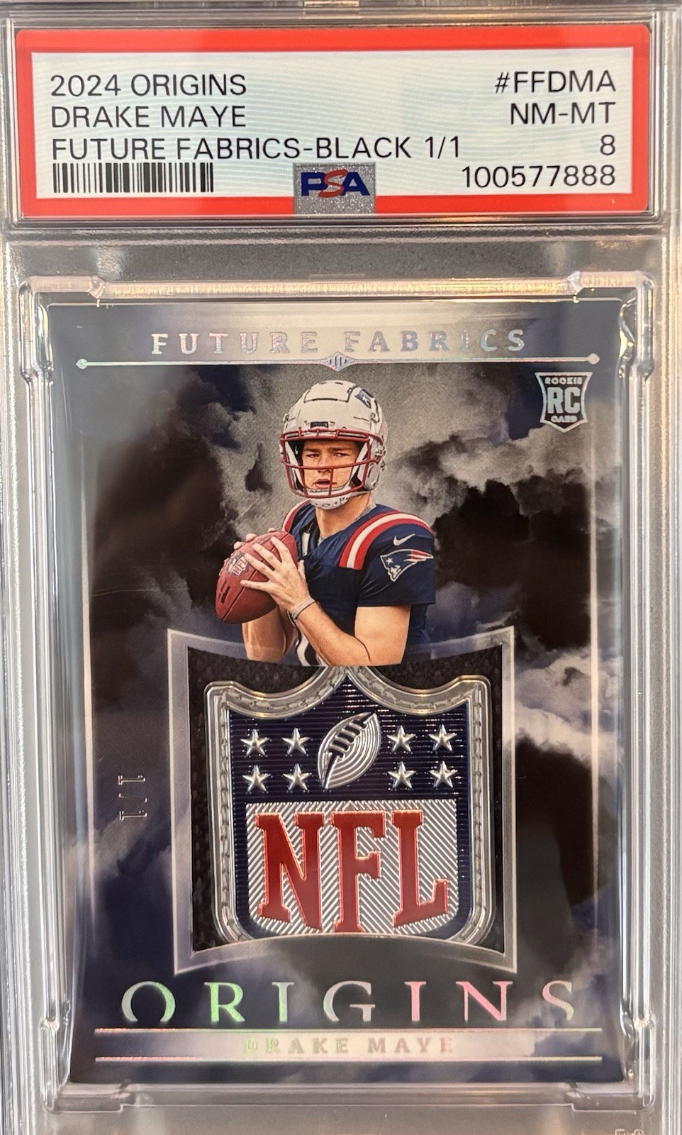 Drake Maye Panini Origins Future Fabrics #FFDMA Black 1/1