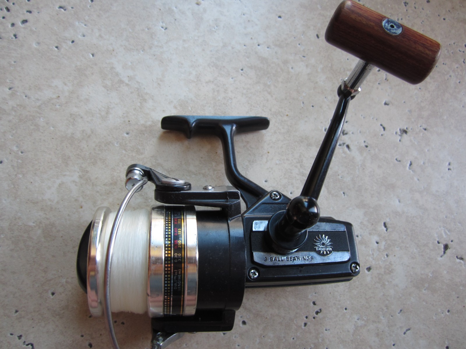 Daiwa BG20 spinning reel