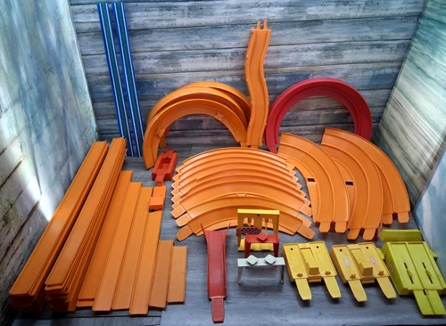 Vtg Mostly 60s  HOT WHEELS TRACKS-ACCESSORIES LOT !!