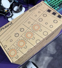 Roland Bridge Cast x Dual-Bus Pro Streaming M...