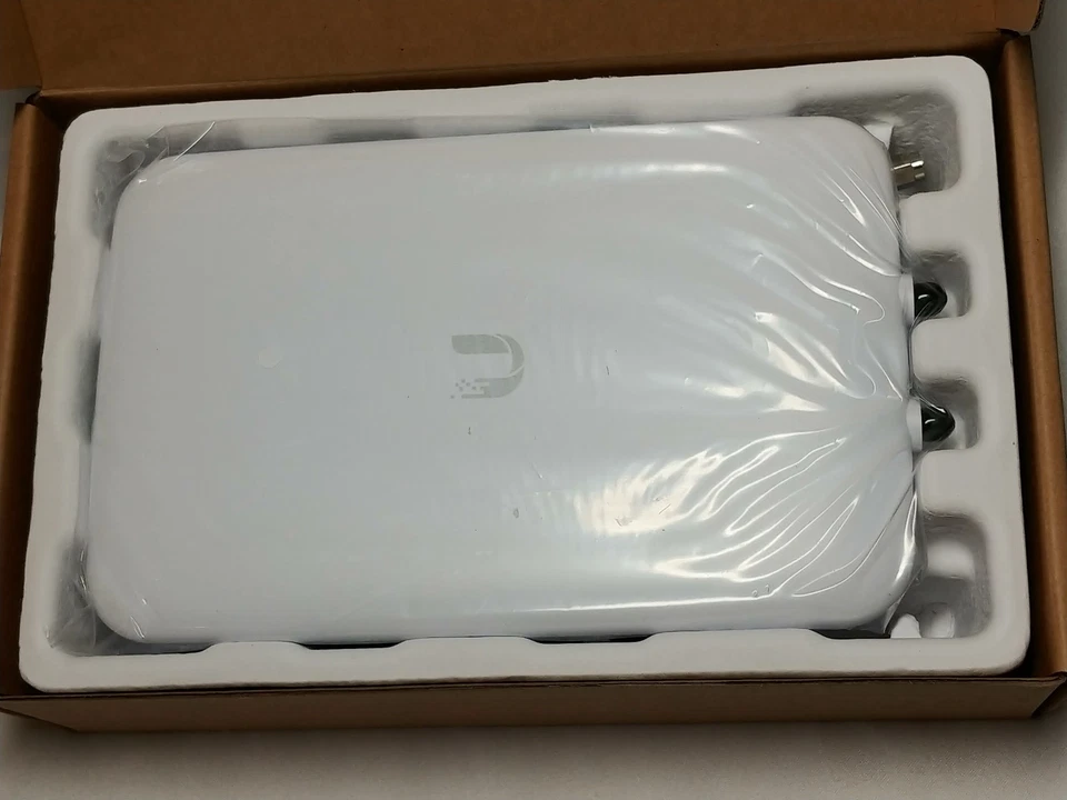 Ubiquiti Networks UMA-D Wireless Antenna - Image 4 of 4