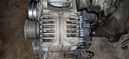 Volkswagen Golf 2000 Alternator 028903028d, Genuine #2605437-20
