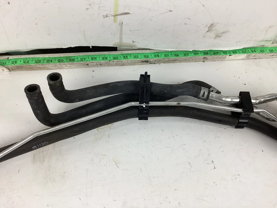 Manguera de tubo de radiador Volkswagen Jetta 2014-2018 OEM Foto 3 de 4