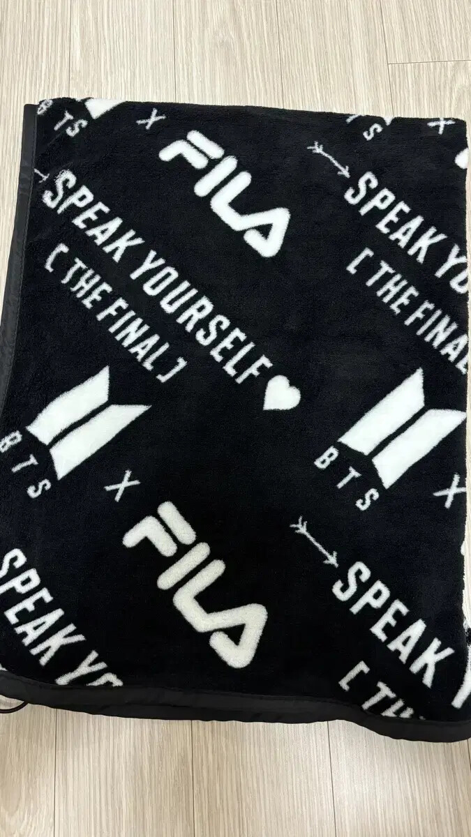Fila Brand Bts Clothing Fila Bts Shop Bts By Fila Blanket As New