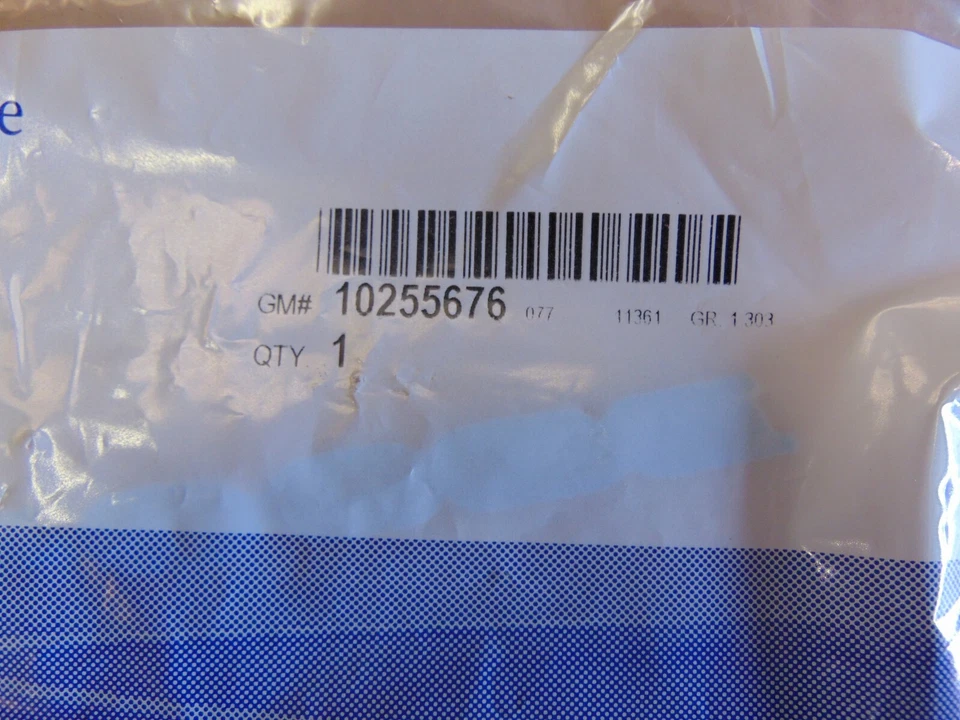 Pontiac Grand Prix 1997-2000 rojo 3800 V6 emblema 10255676 Foto 2 de 2